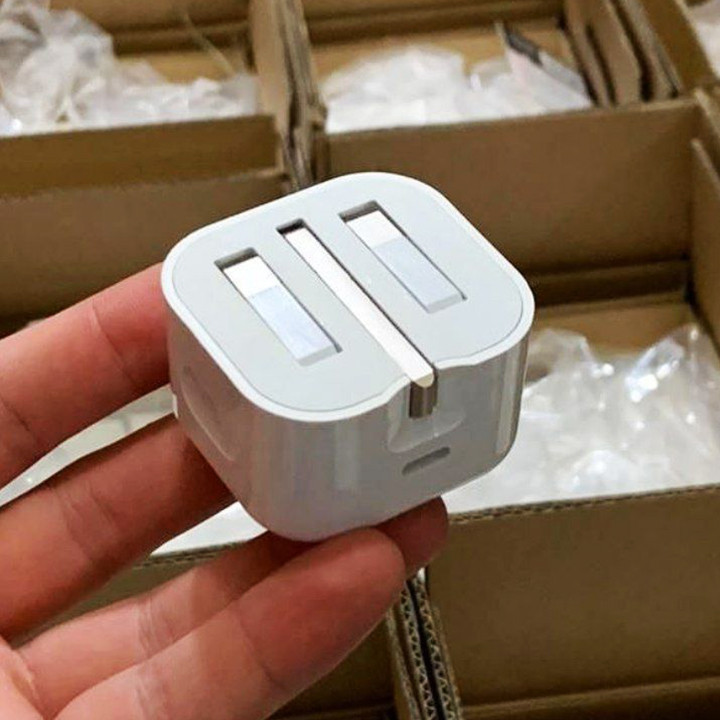کلگی شارژ اورجینال B/A آیفون 20W سفارش کرک ایرلند
